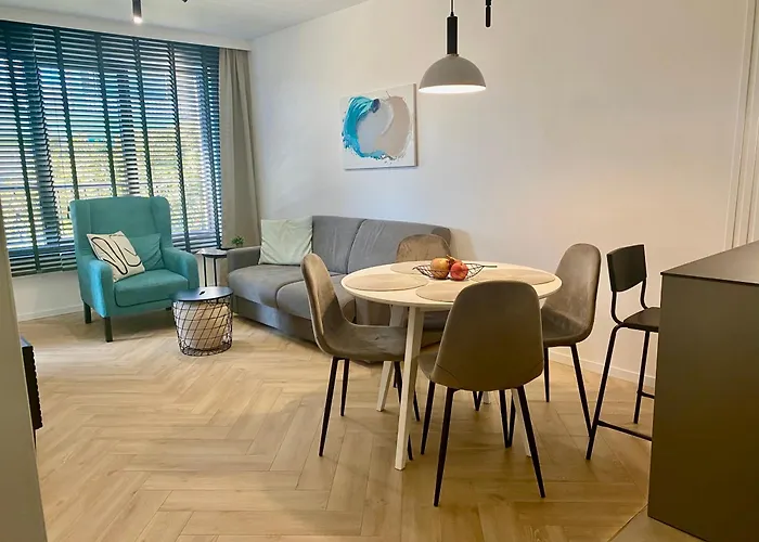 Kashmir Deluxe Apartment With Parking